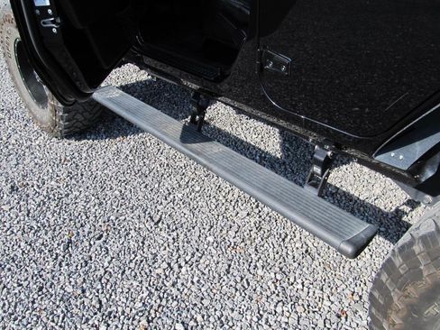 Used 2016 Jeep Wrangler Unlimited Rubicon w/ Connectivity Group image 19