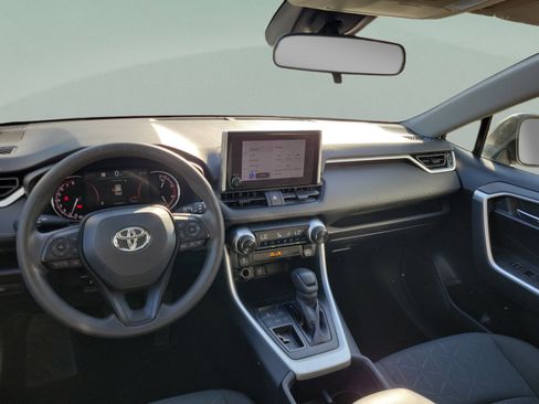 Used 2024 Toyota RAV4 XLE FWD image 14