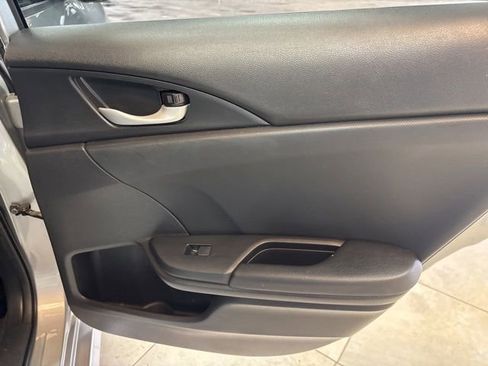 Used 2019 Honda Civic Sport image 15