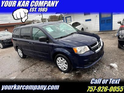 Used 2017 Dodge Grand Caravan SE w/ UConnect Hands-Free Group