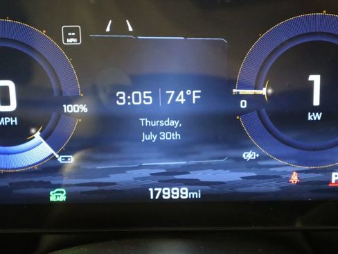 Used 2024 Chevrolet Blazer EV LT AWD/4WD image 38