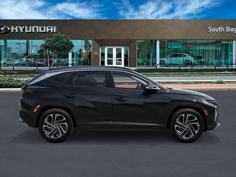 New 2026 Hyundai Tucson Limited image 7
