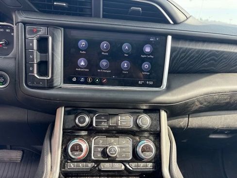 Used 2021 GMC Yukon Denali w/ Denali Premium Package AWD/4WD image 13