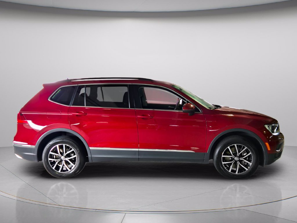 Certified 2021 Volkswagen Tiguan SE w/ Panoramic Sunroof Package FWD image 7