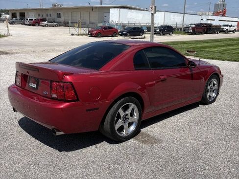 Used 2004 Ford Mustang Cobra RWD image 4
