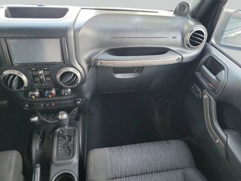 Used 2011 Jeep Wrangler Unlimited Sport AWD/4WD image 17
