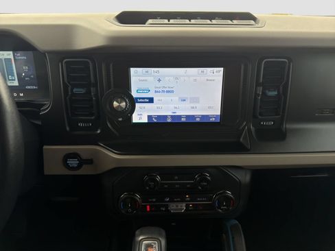 Used 2022 Ford Bronco Wildtrak AWD/4WD image 16