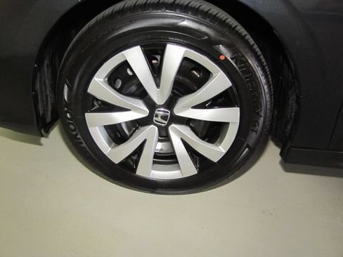 Certified 2025 Honda Civic LX image 24