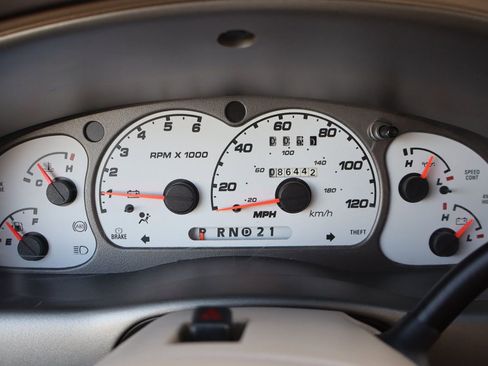 Used 2003 Ford Explorer Sport Trac XLS image 33