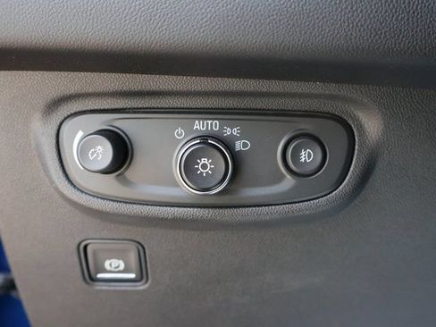 Used 2022 GMC Terrain SLT w/ LPO, Floor Liner Package AWD/4WD image 36
