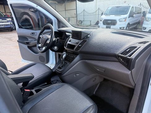 Used 2022 Ford Transit Connect XL FWD image 14