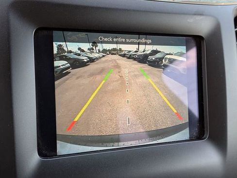 Used 2020 Jeep Cherokee Latitude FWD image 19