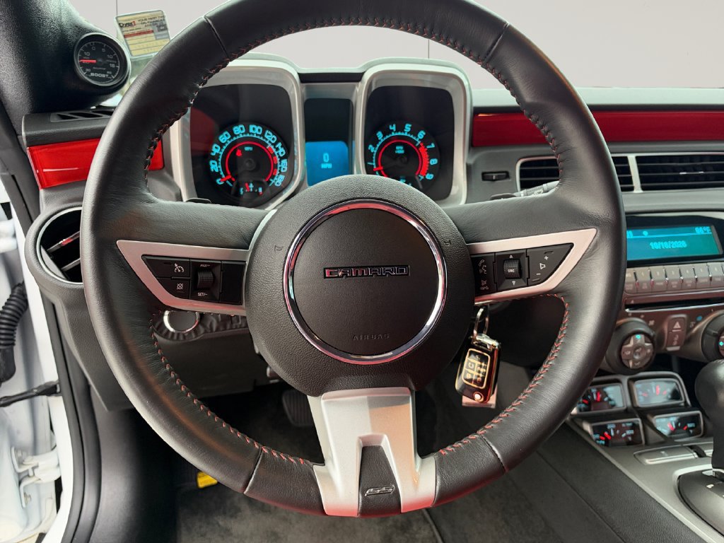 Used 2010 Chevrolet Camaro SS w/ RS Package RWD image 13