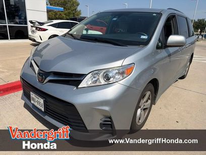 Used 2019 Toyota Sienna LE