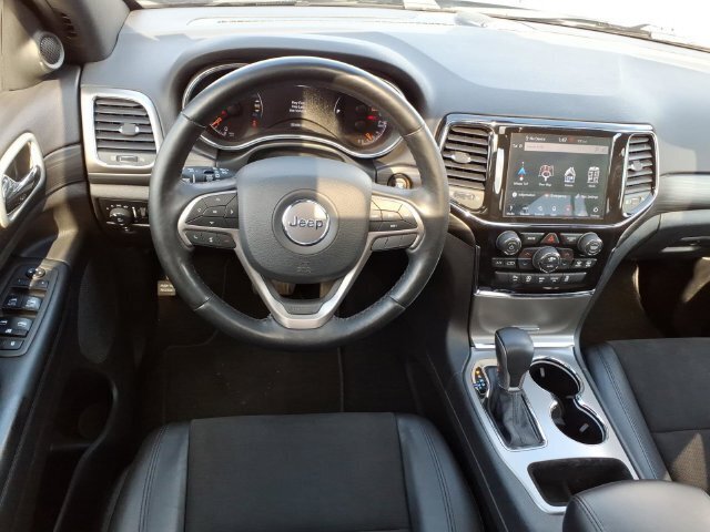 Used 2021 Jeep Grand Cherokee Laredo X AWD/4WD image 13
