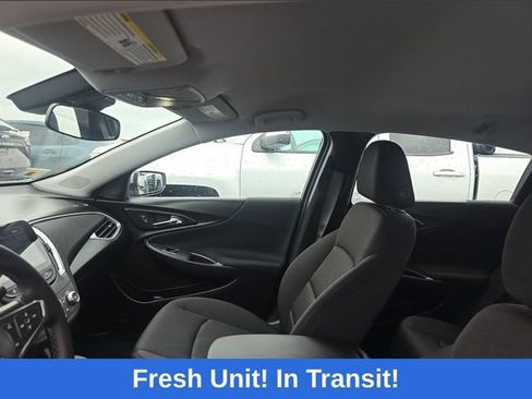 Used 2025 Chevrolet Malibu RS FWD image 7