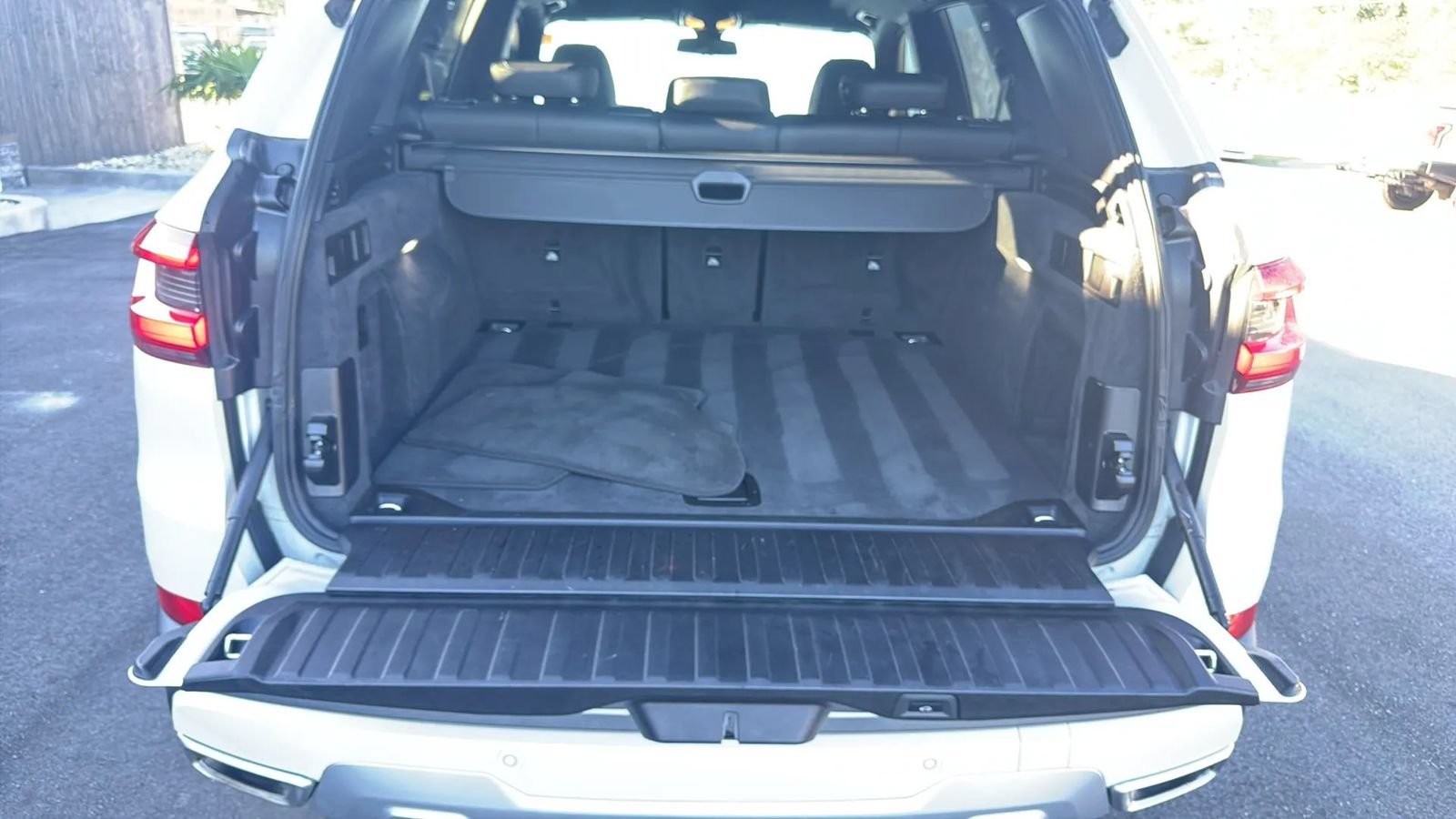 Used 2019 BMW X5 xDrive40i w/ Premium Package 2 AWD/4WD image 11