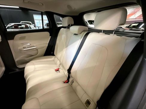 New 2026 Mercedes-Benz GLA 250 4MATIC image 10