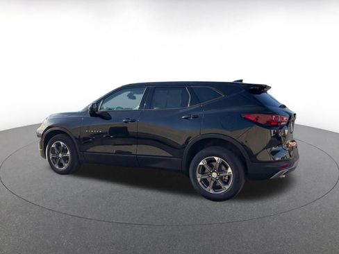 Used 2025 Chevrolet Blazer LT FWD image 10