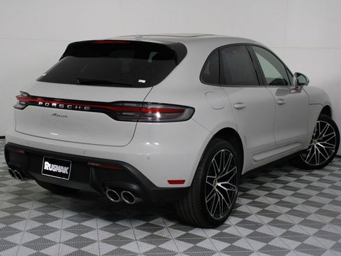 Certified 2025 Porsche Macan AWD/4WD image 7