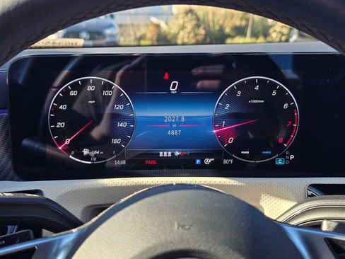 Used 2025 Mercedes-Benz CLA 250 image 26