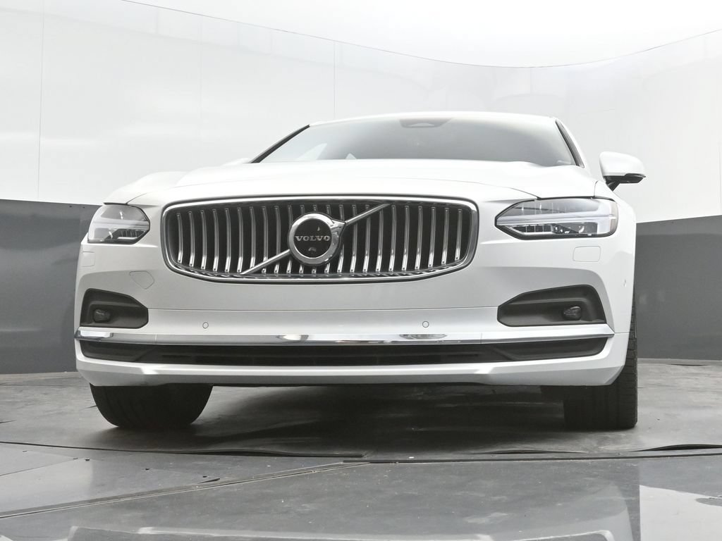 Certified 2022 Volvo S90 B6 Inscription w/ Advanced Package AWD/4WD image 36