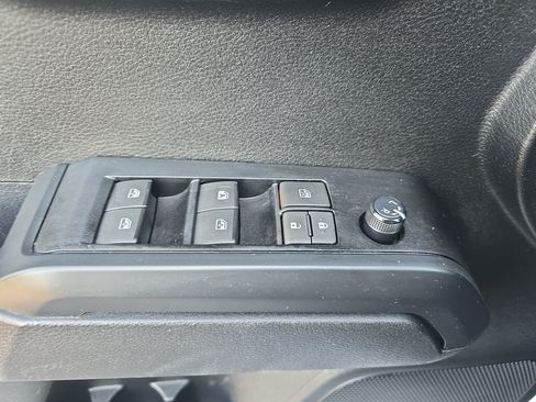 Used 2022 Toyota Tacoma SR w/ SR Convenience Package RWD image 27