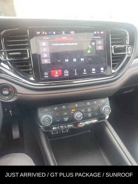 Used 2024 Dodge Durango GT AWD/4WD image 15