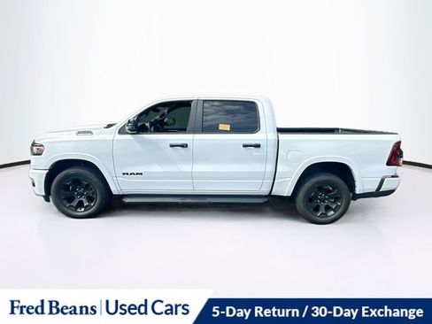 Used 2025 RAM 1500 Big Horn AWD/4WD image 3