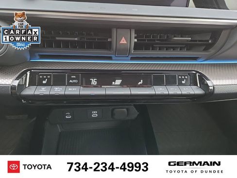 Used 2025 Toyota Prius XLE image 29