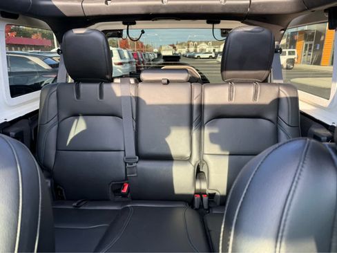 Used 2021 Jeep Wrangler Unlimited Rubicon 4xe w/ Steel Bumper Group image 30