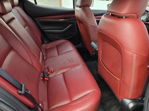 Used 2022 MAZDA MAZDA3 s image 27