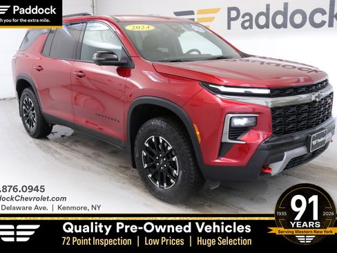 Used 2024 Chevrolet Traverse Z71 image 1