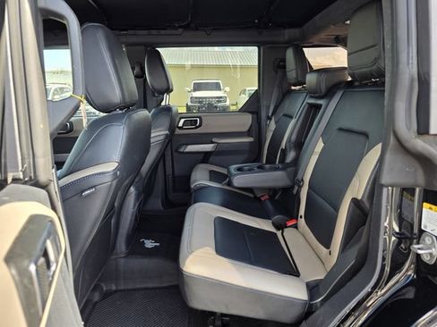 Used 2022 Ford Bronco Wildtrak AWD/4WD image 13