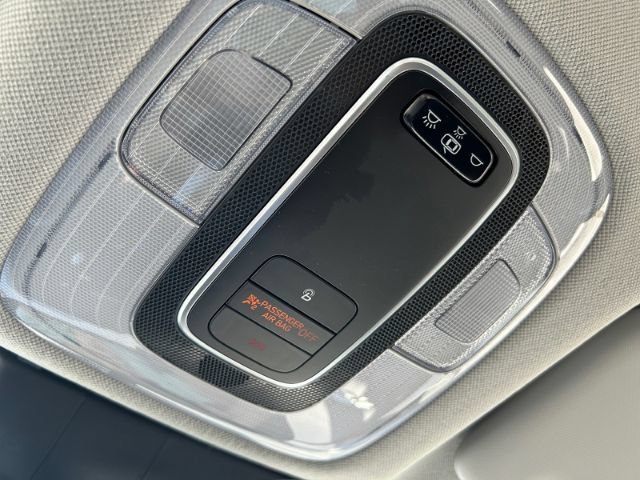 Used 2021 Hyundai Elantra SEL FWD image 25