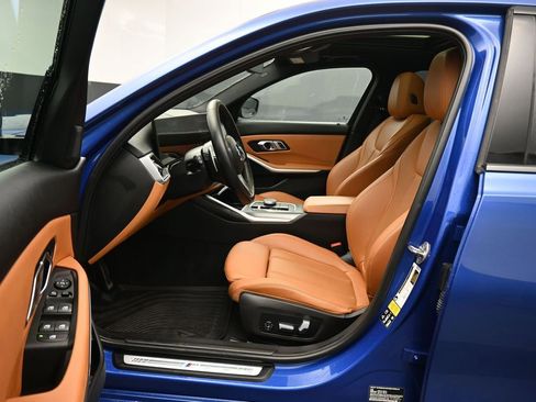 Used 2023 BMW 330i xDrive Sedan w/ M Sport Package image 12