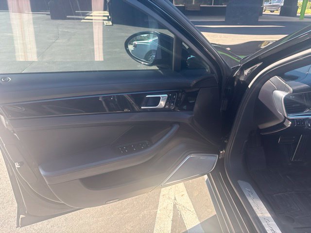 Used 2019 Porsche Panamera Turbo AWD/4WD image 4