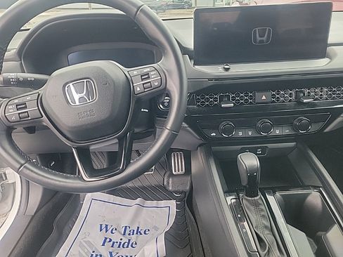Used 2024 Honda Accord Sport image 10