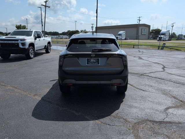 Used 2025 Nissan Kicks SV FWD image 6