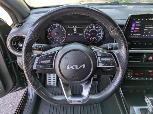 Used 2023 Kia Forte GT-Line w/ GT-Line Premium Package image 9