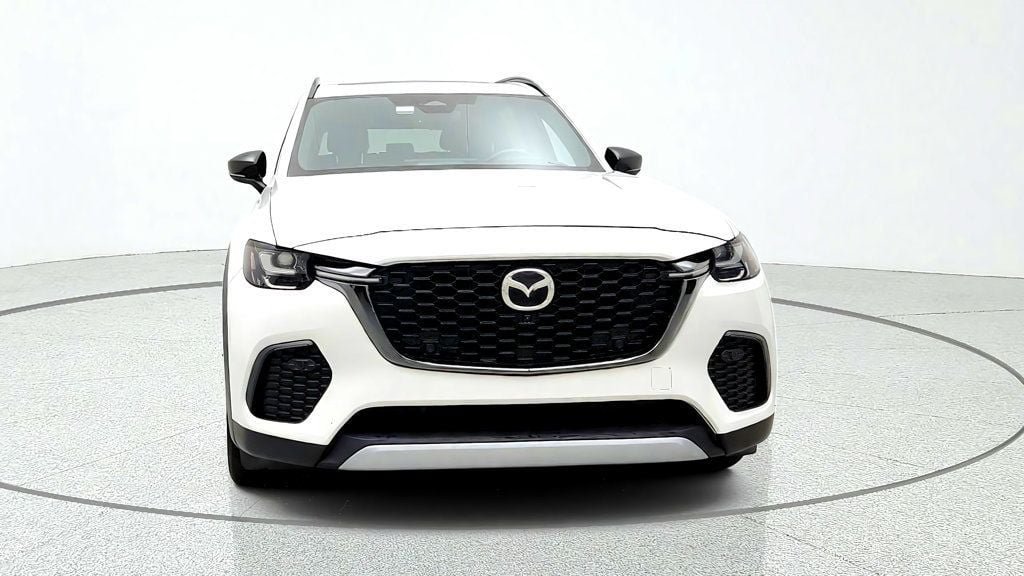 Used 2025 MAZDA CX-70 Plug-In Hybrid w/ Premium Plus AWD/4WD image 2