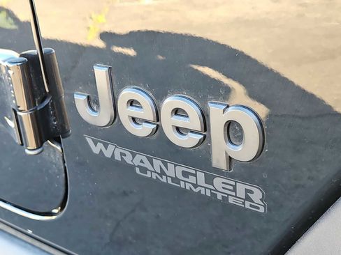 Used 2021 Jeep Wrangler Unlimited Sport image 12