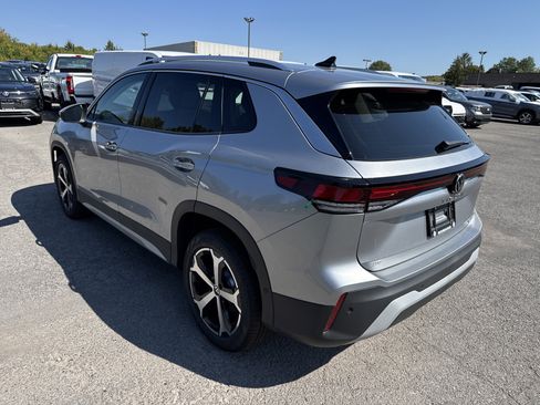 New 2025 Volkswagen Tiguan SE image 5