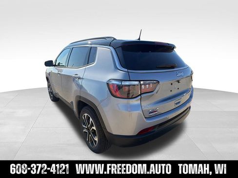 Used 2024 Jeep Compass Limited AWD/4WD image 3