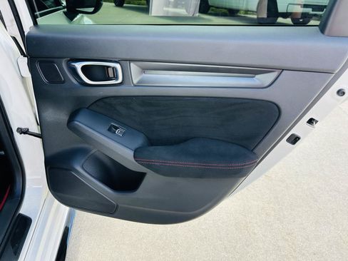 Used 2025 Honda Civic Type R image 27