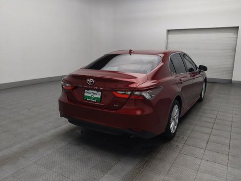 Used 2021 Toyota Camry LE image 9