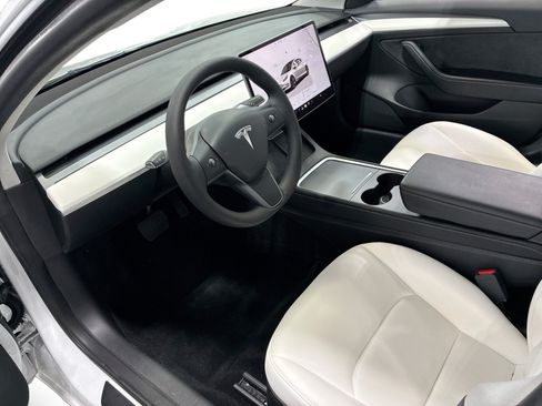Certified 2023 Tesla Model 3 Standard Range RWD image 9