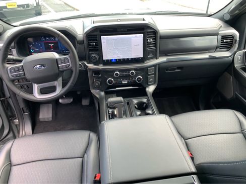 Used 2025 Ford F150 Lariat AWD/4WD image 9