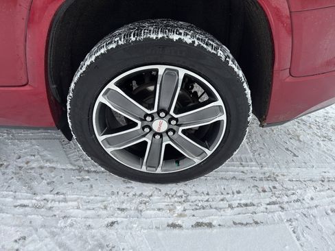 Used 2019 GMC Acadia Denali w/ Technology Package image 10