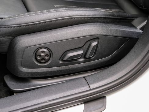 Used 2023 Audi A4 2.0T Premium w/ Convenience Package image 36